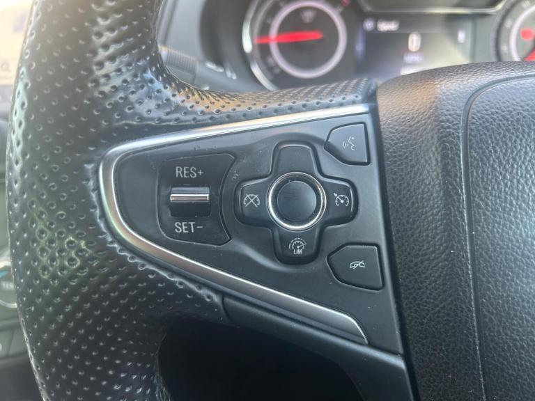 2016 Vauxhall Insignia 2.0 CDTi ecoFLEX SRi VX Line Nav Euro 6 (s/s) 5dr HATCHBACK Diesel Manual