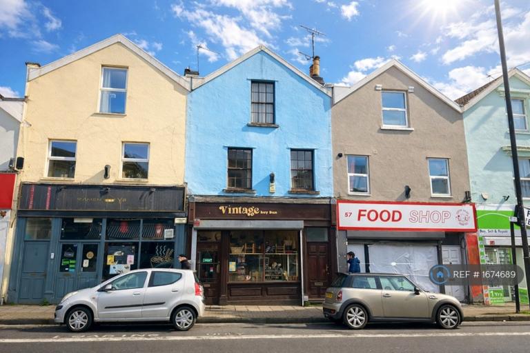 3 bedroom flat in Gloucester Road, Bristol, BS7 (3 bed) (#1674689)