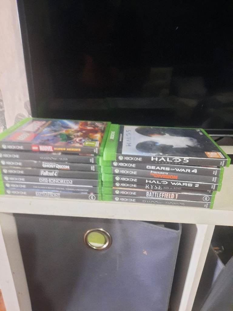 Xbox one s slim disc console 