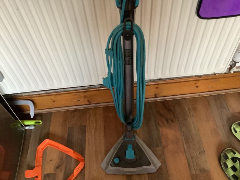Vax steam mop with all accessories 