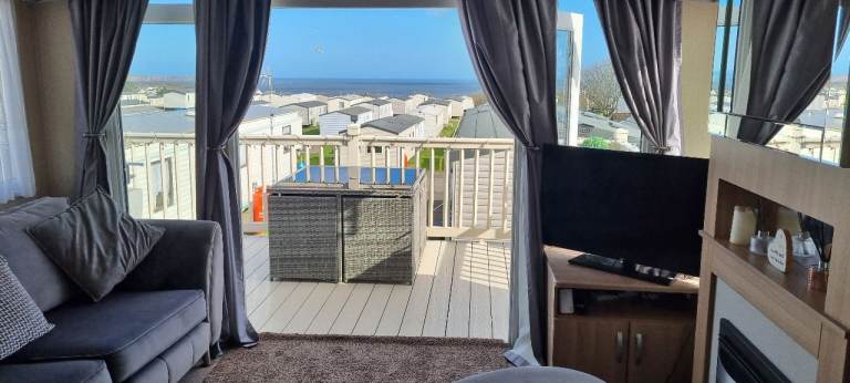 Swift Bordeaux Exclusive 2015 Static Caravan On Haven Reighton Sands