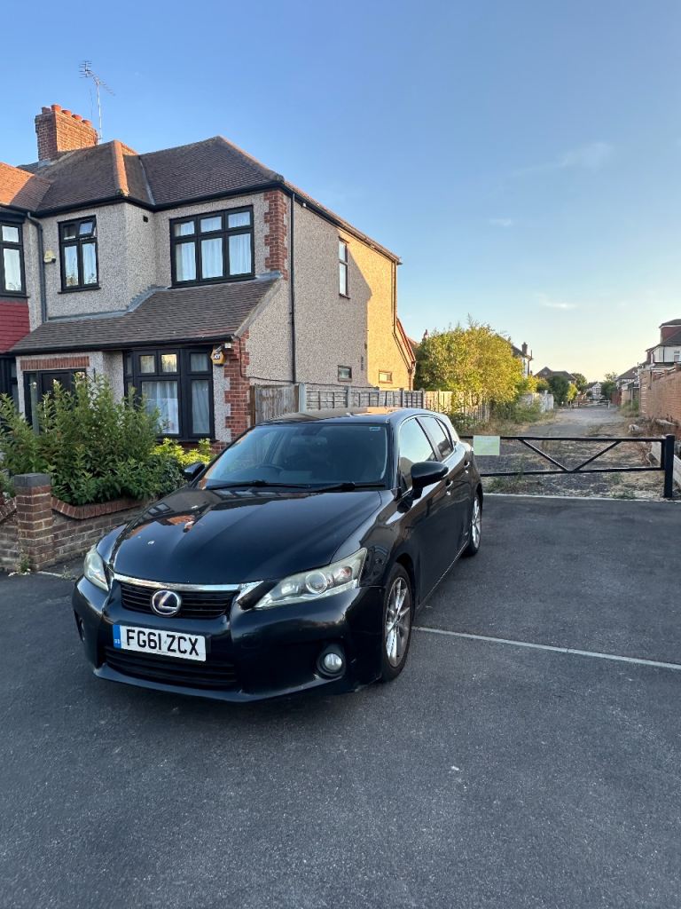 Lexus, CT, Hatchback, 2011, Semi-Auto, 1798 (cc), 5 doors