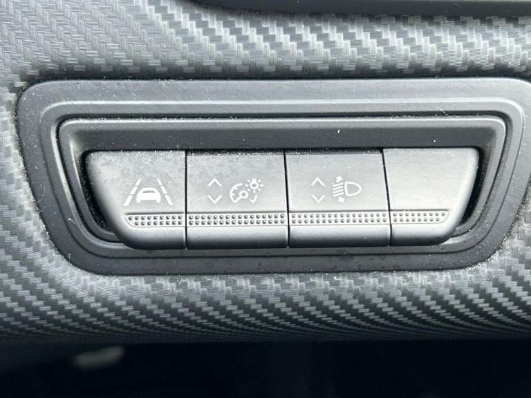 2023 Renault Clio 1.0 TCe RS Line Euro 6 (s/s) 5dr HATCHBACK Petrol Manual