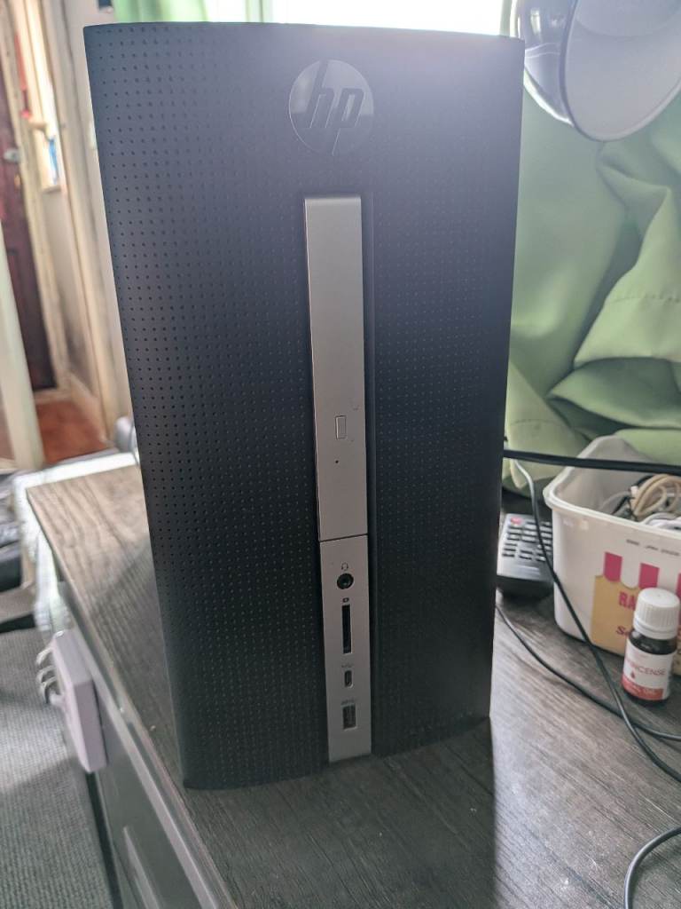 HP PAVILION 570-PO46NA DESKTOP PC