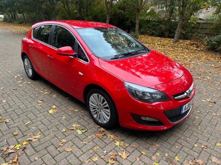 2015 Vauxhall Astra 1.6i 16V Excite 5dr HATCHBACK Petrol Manual