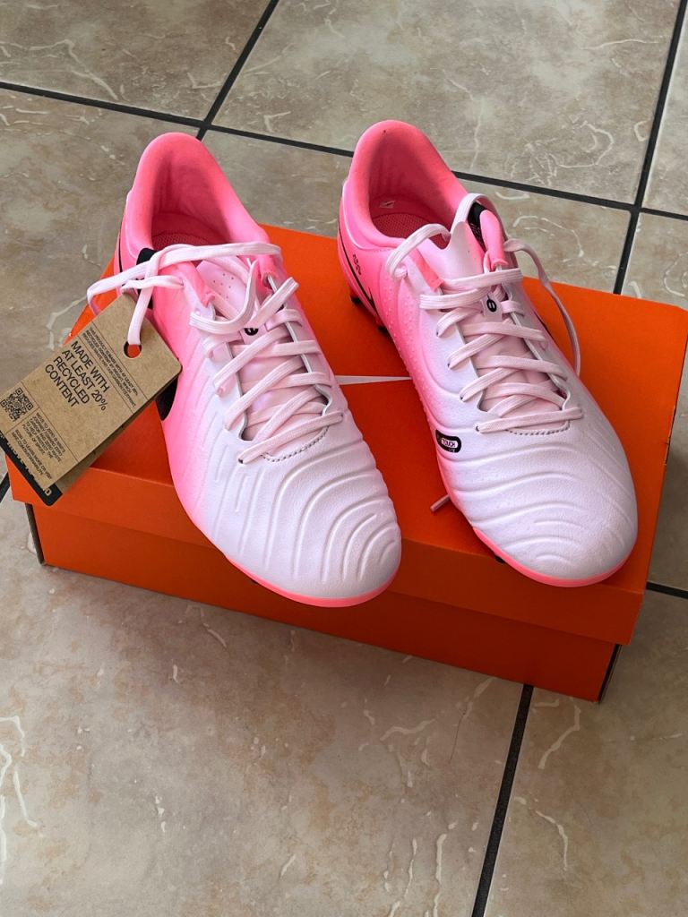 Nike Football Boots- Tiempo Legend 10 Academy Mg Pink Foam Black