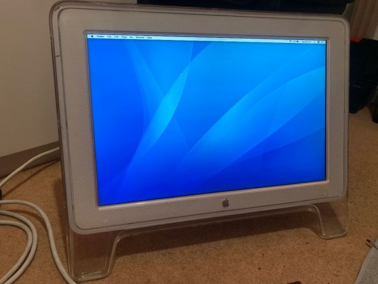 Apple Cinema Display Monitor – Good Condition