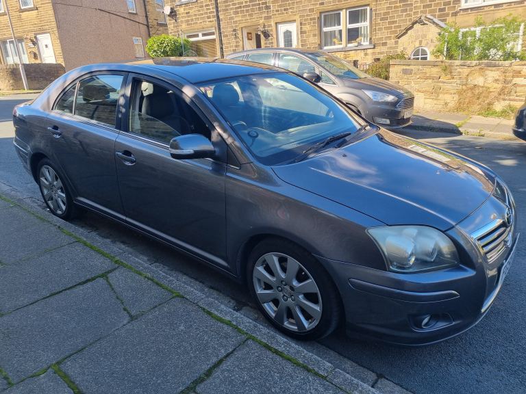 Toyota, AVENSIS, FSH! Hatchback, 2008, Manual, 1998 (cc), 5 doors