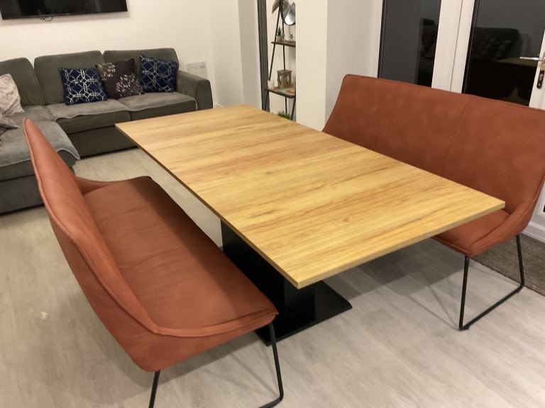 Modern Dining Table with Bench Seating – Average Condition