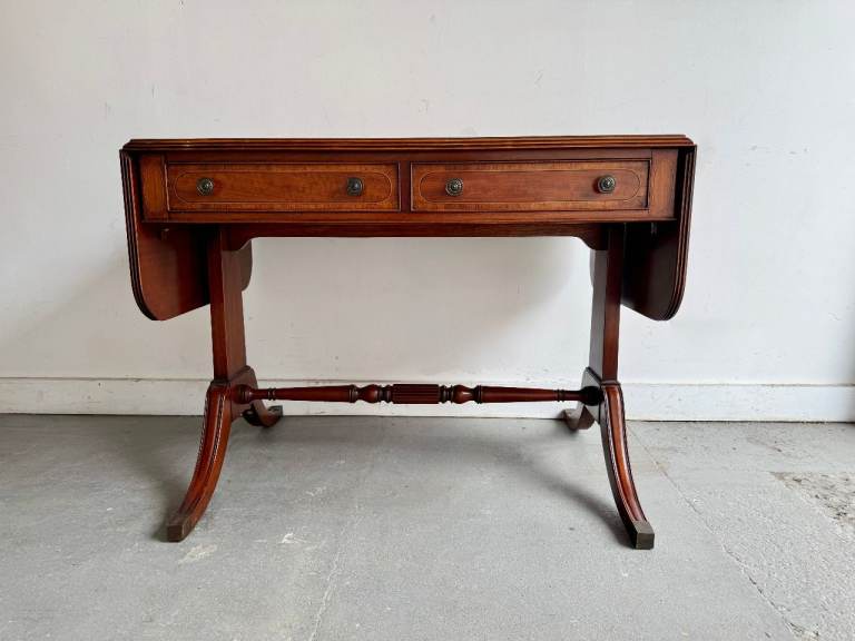 Antique Style Sofa Table Drop Leaf