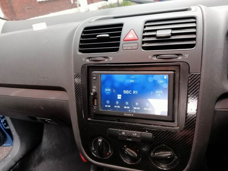 image for Sony XAV 1000  