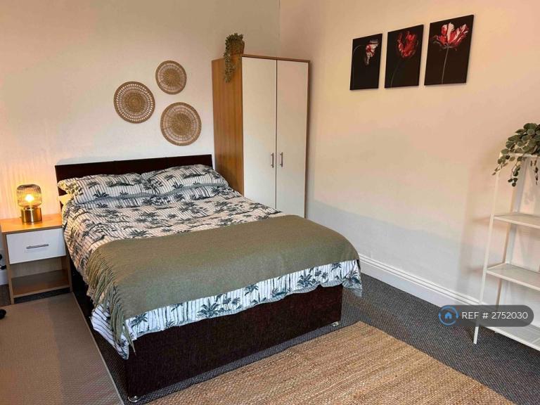 1 bedroom in Manchester Road, Ashton-Under-Lyne, OL7 (#2752030)