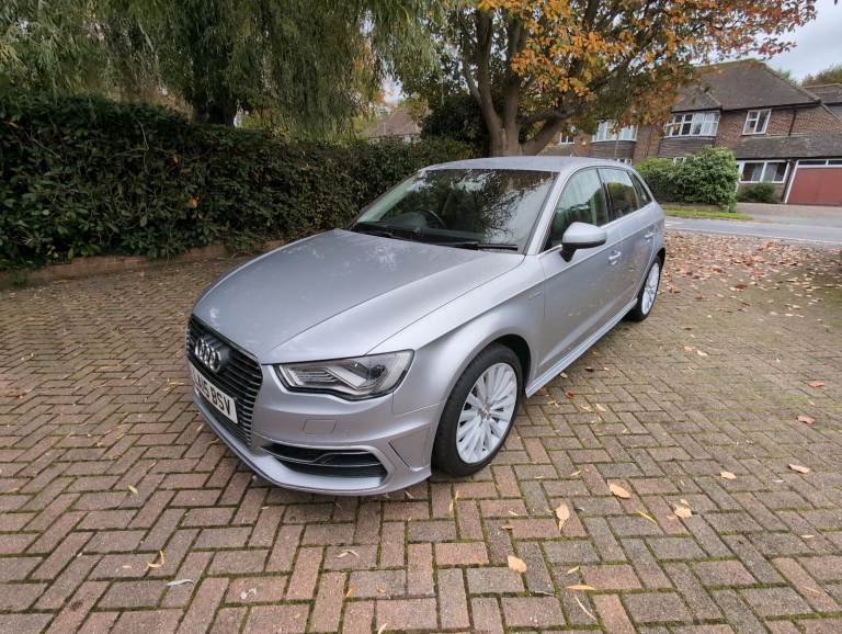 Audi A3 e-tron, Hatchback, 2015, Semi-Auto, 1395 (cc), 5 doors