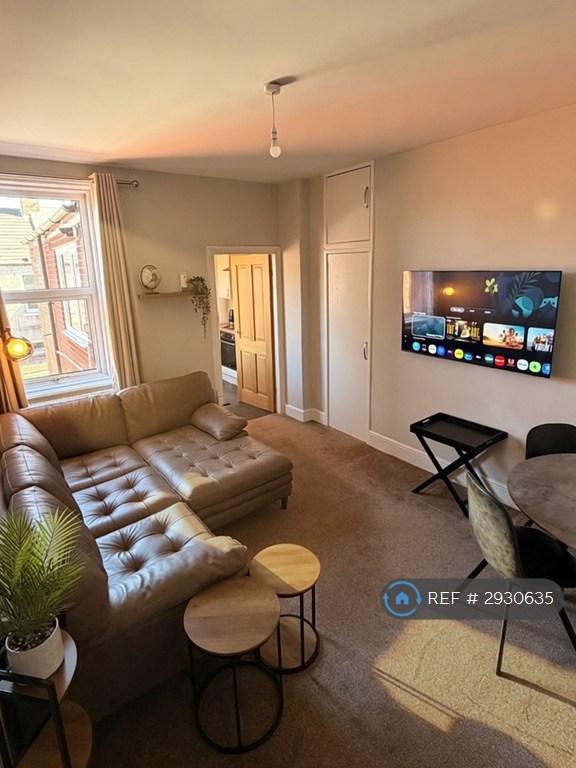 3 bedroom flat in Stanton St, Newcastle Upon Tyne, NE4 (3 bed) (#2930635)