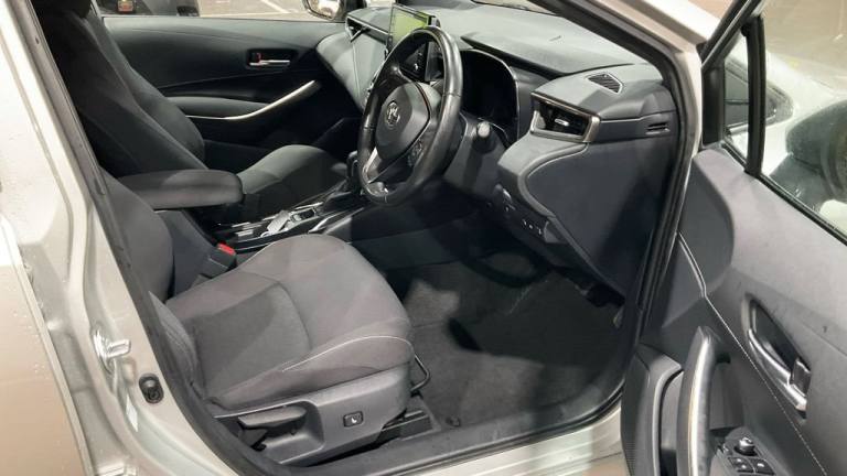 2019 Toyota Corolla 1.8 VVT-h Design Touring Sports 5dr Petrol Hybrid CVT Euro 6 (s/s) (122 ps) E...