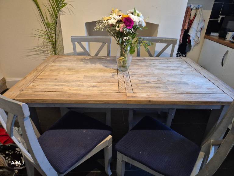 Dining table and four chairs 