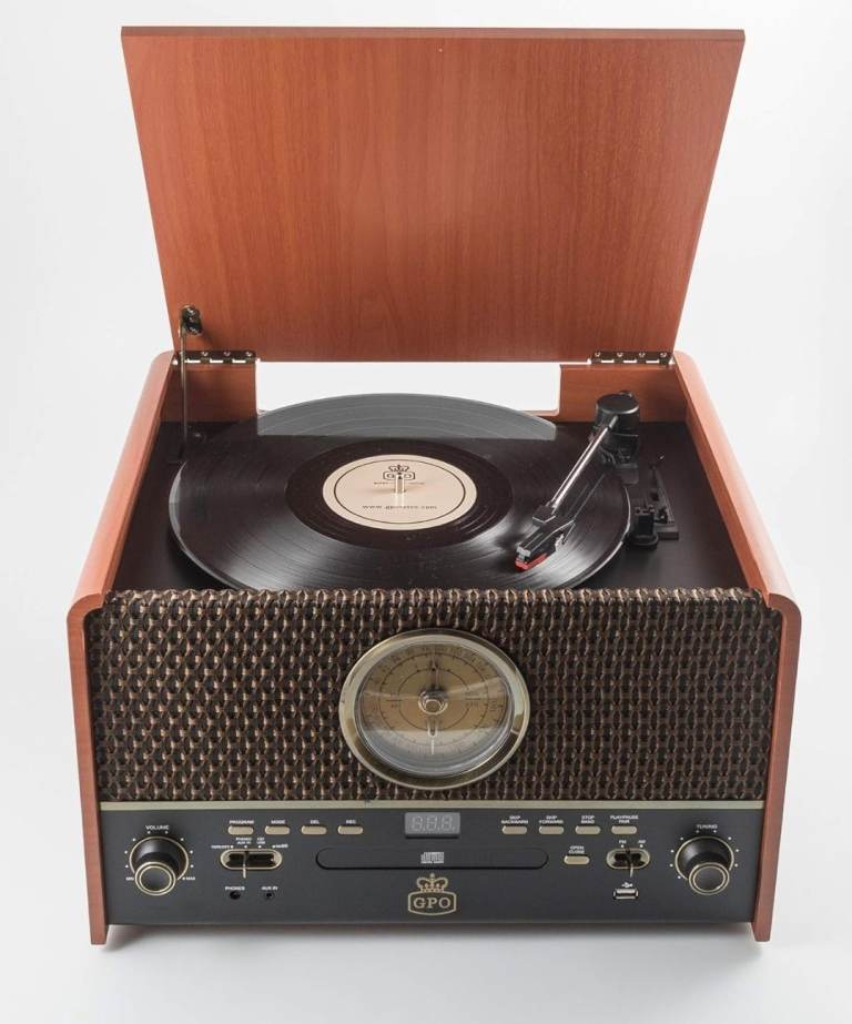 GPO chesterton vinyl record player cd / radio / cassette / usb