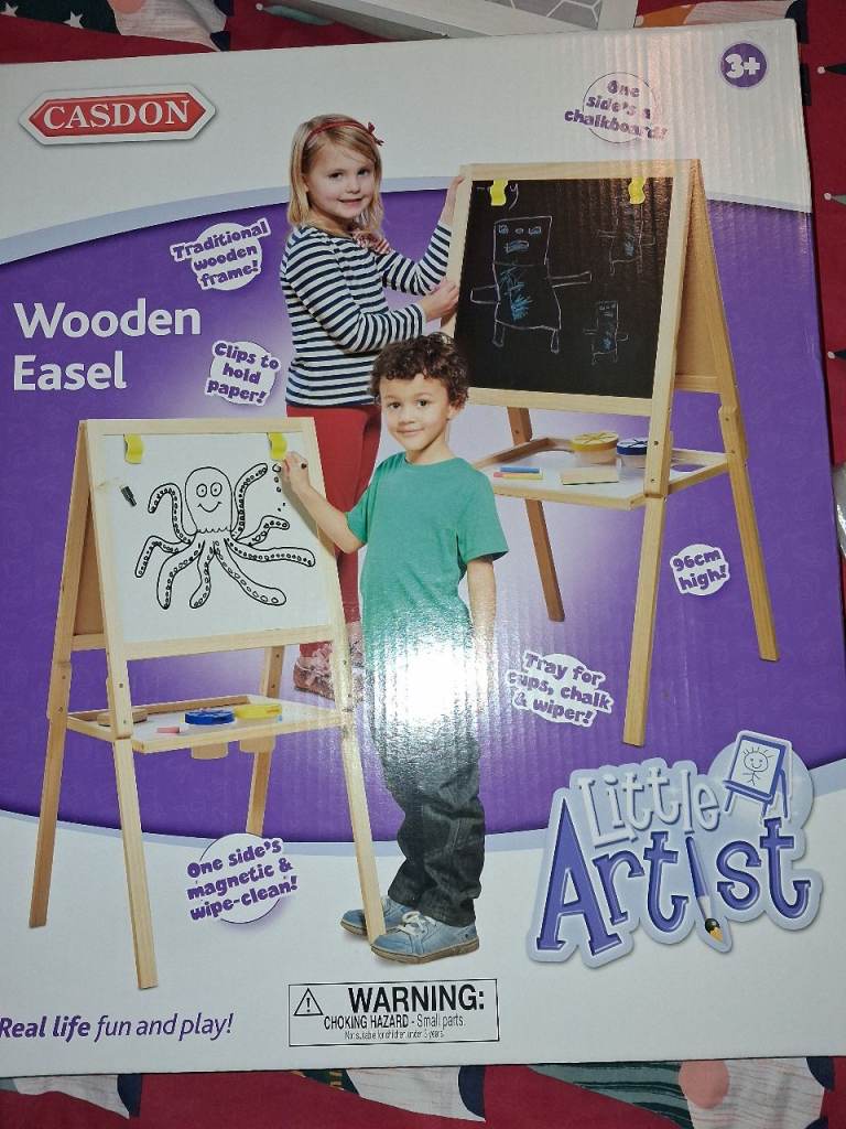 Kids double sided wooden easel