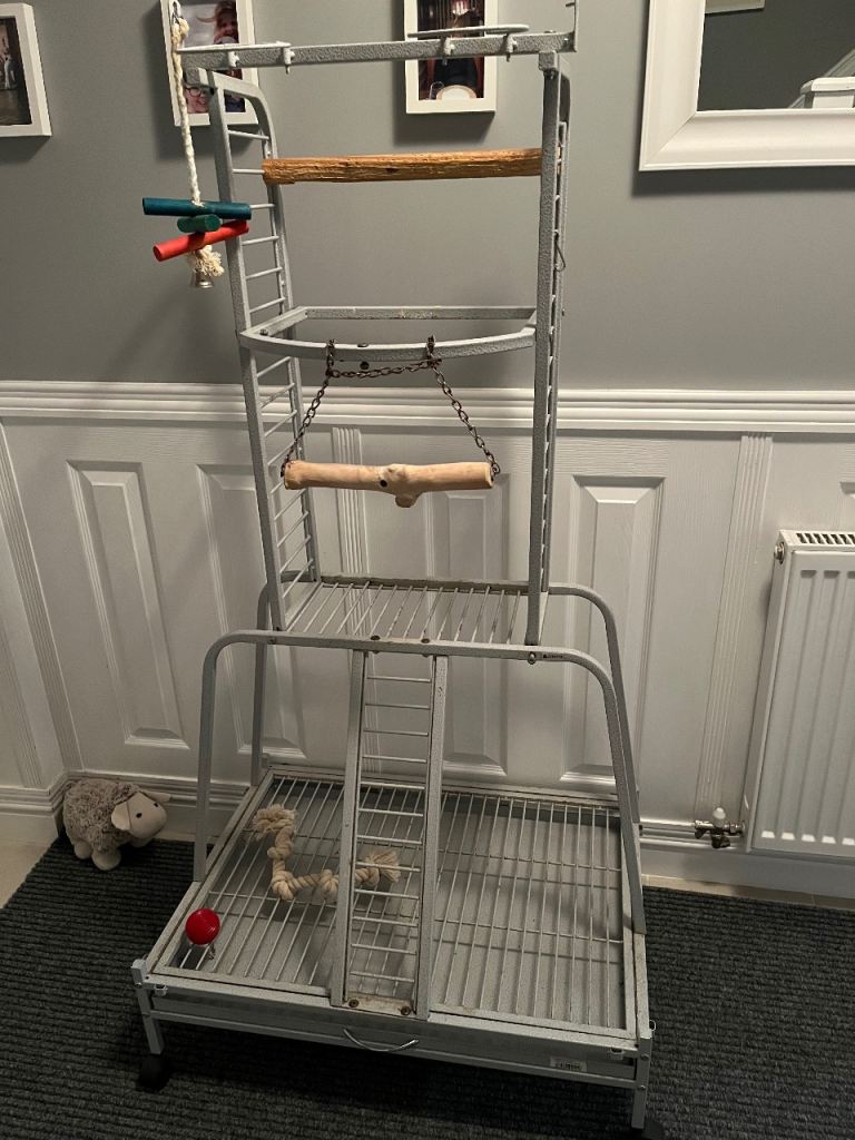 Playstand for parrots