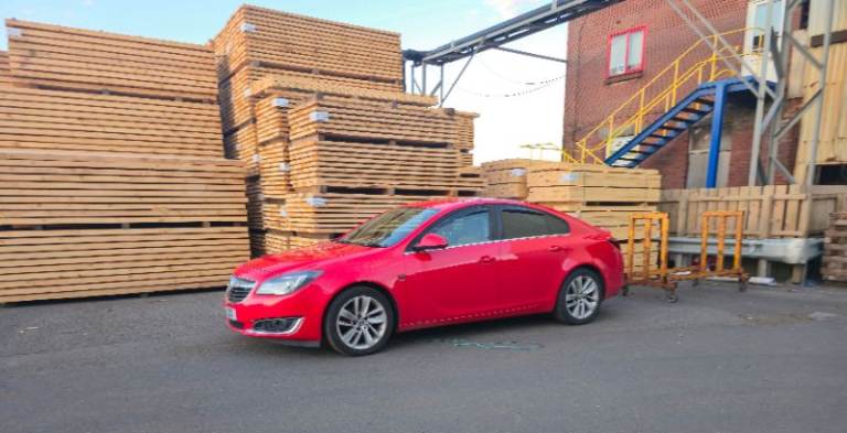 15 vx insignia sri SWAP bigger car