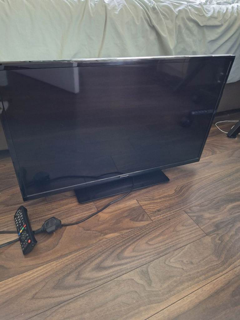 Panasonic  LED TV  Model No: TX-32G302B