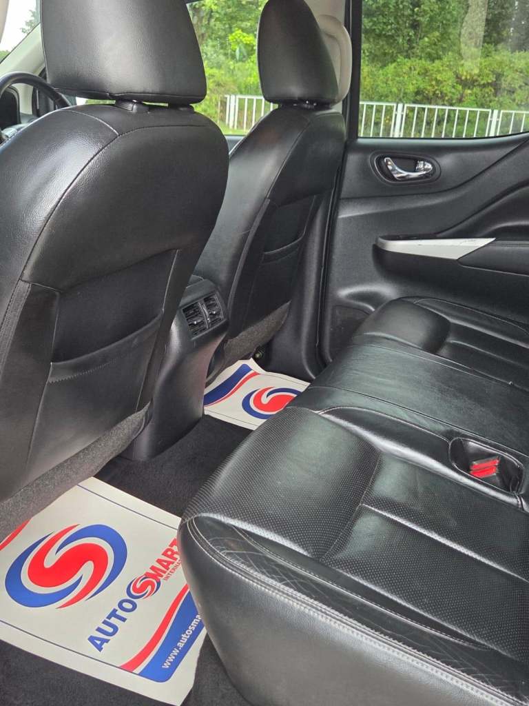 2016 Nissan Navara Double Cab Pick Up Tekna 2.3dCi 190 4WD PICK UP DIESEL Manual