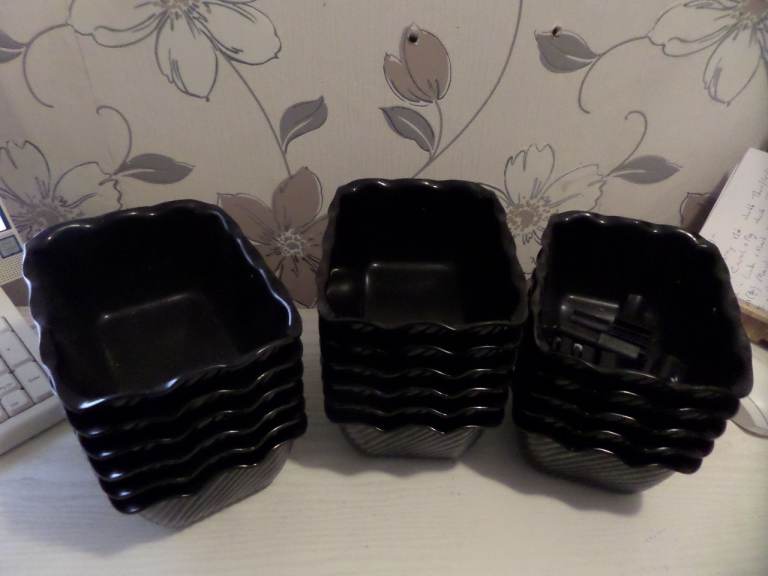 Melamine display dishes