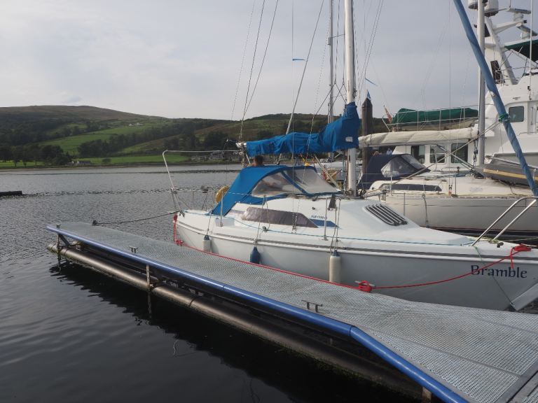 1995 Hunter Horizon 23 “Bramble” for sale