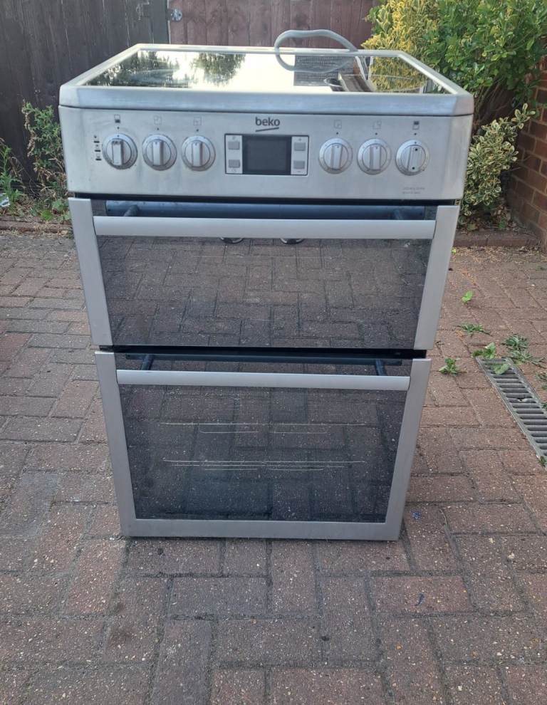  Electric Double Oven Cooker – Good Condition.. cash on delivery 
