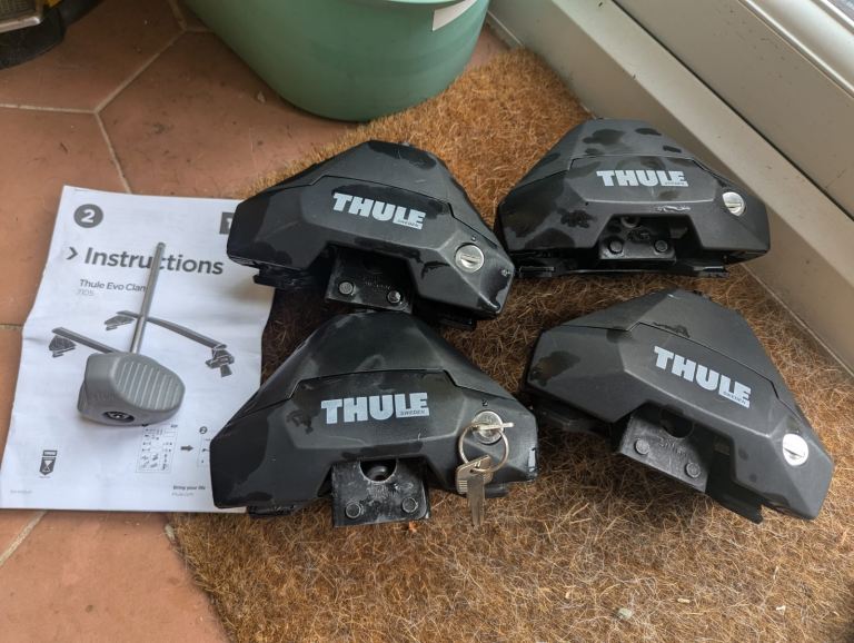 Thule roofrack fixing kit EVO 7105 foot pack