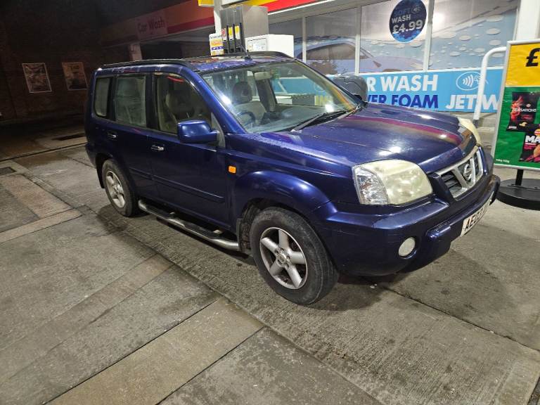 Nissan x trail