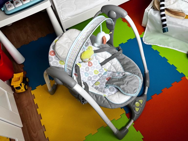 Ingenuity Hugs & Hoots Baby Swing - Grey 5-Speed