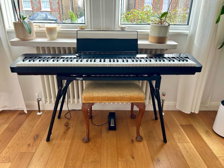 Casio Privia PX-S1000 digital piano