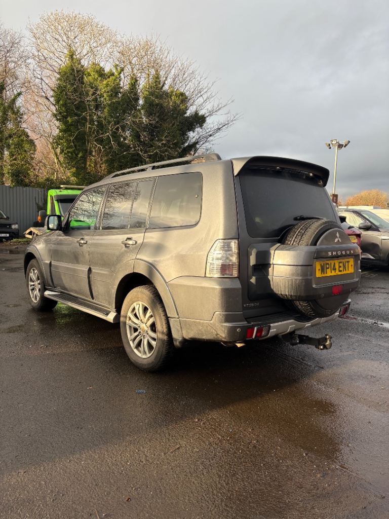 Mitsubishi, SHOGUN, Estate, 2014, Other, 3200 (cc), 5 doors