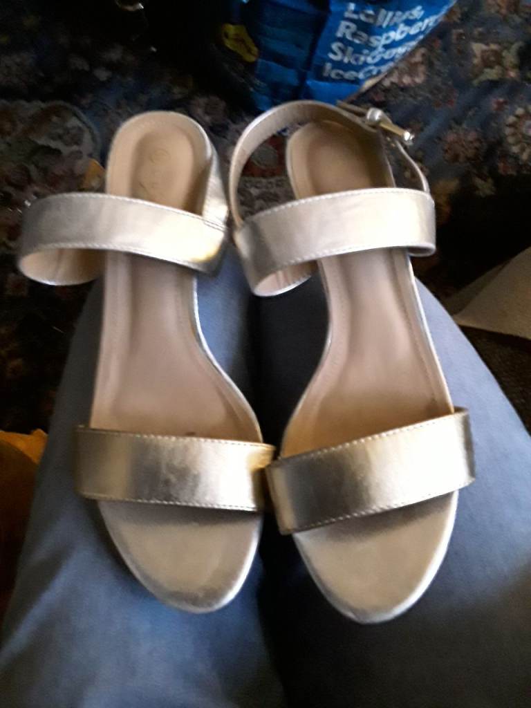 Gold Heeled Sandals – As Good As New