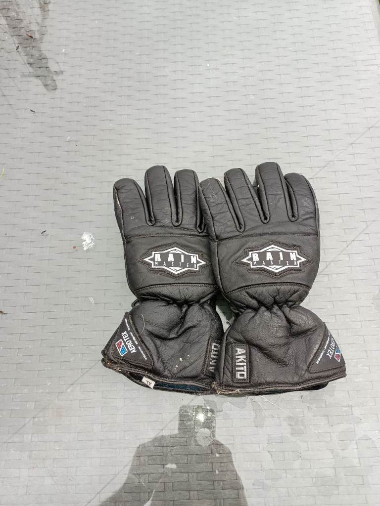 Motorcycle gloves 