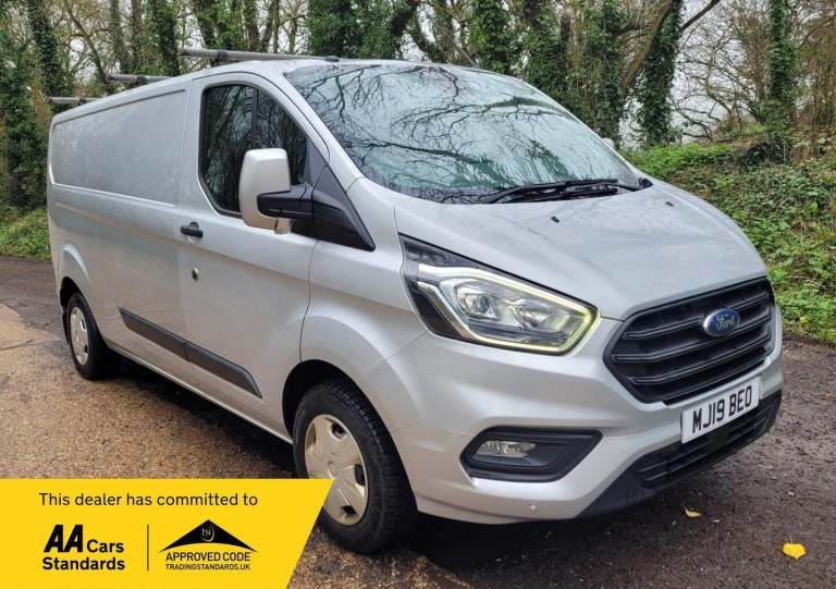 2019 Ford Transit Custom 2.0 300 EcoBlue Trend L2 H1 Euro 6 5dr PANEL VAN Diesel Manual