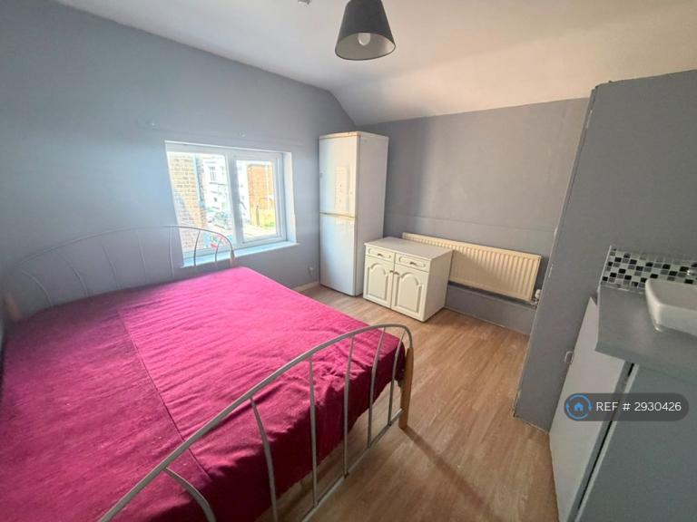 10 bedroom house in Rectory Road, Ipswich, IP2 (10 bed) (#2930426)
