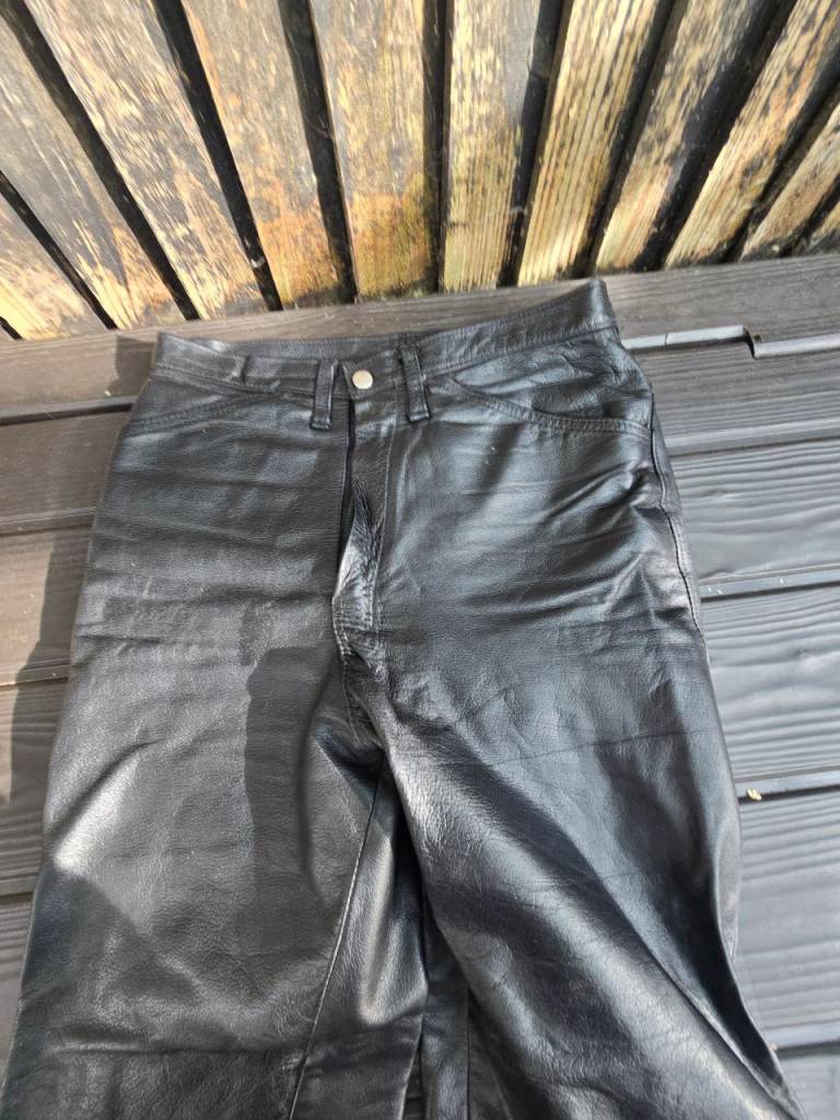 Ladies leather biker trousers 