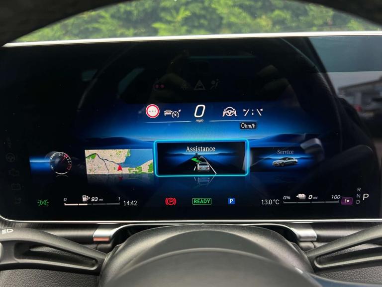 2022 Mercedes-Benz S Class 3.0 S580Le V6 28.6kWh AMG Line (Premium) Saloon 4dr Petrol Plug-in Hyb...