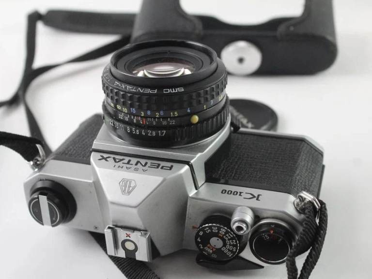 Pentax K1000 Vintage Film Camera w/ Pentax 50mm F/1.7 Lens * PERFECTLY WORKING *