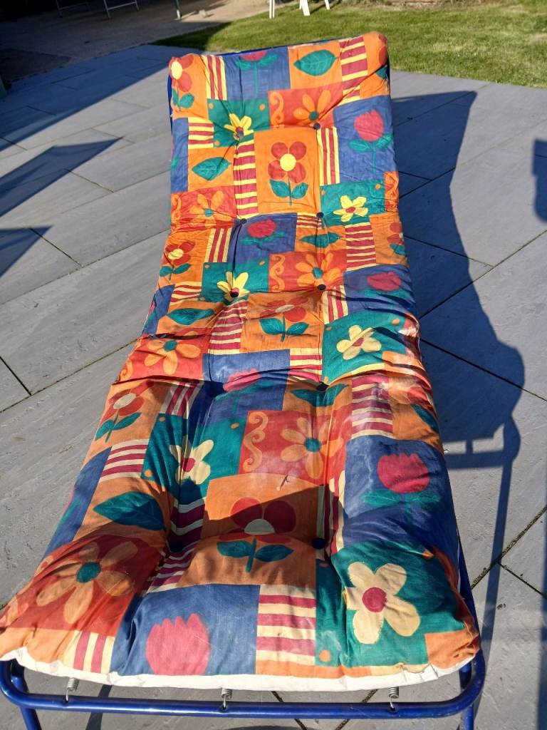 Sun lounger bed/spare bed