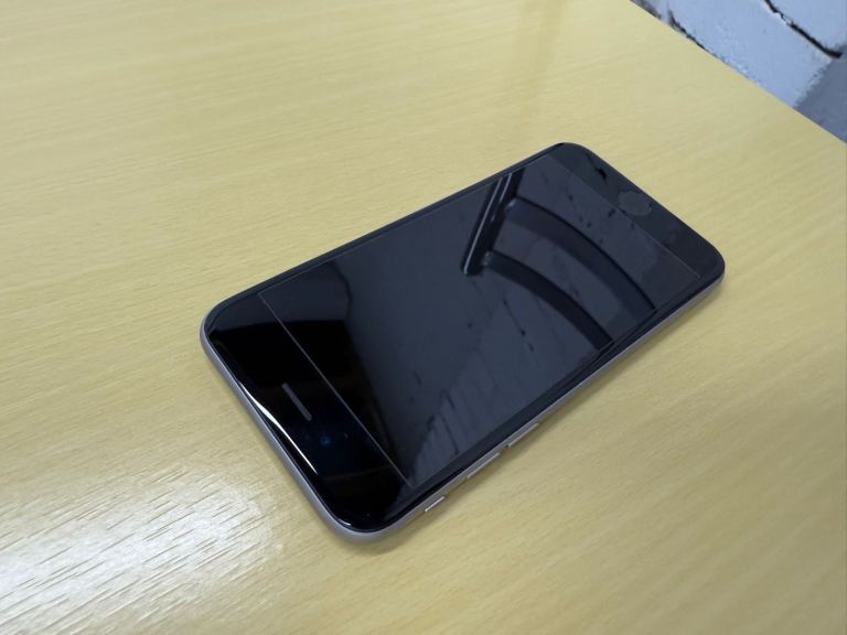 Apple iPhone 6s