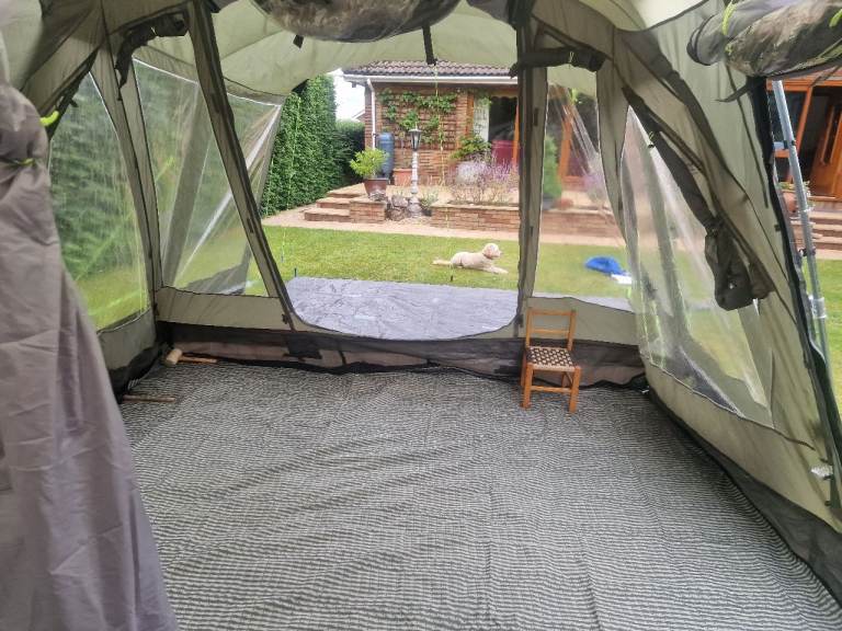 Outwell Oakland XL 5 man tent with Oakland XL and Oakland XL extension