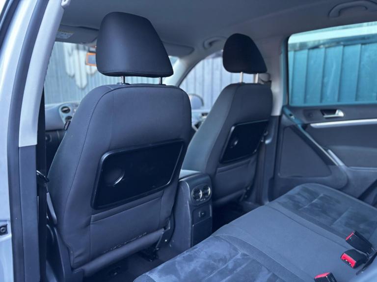 2015 Volkswagen Tiguan 2.0 TDi BlueMotion Tech Match 4MOTION 5dr 150 DSG ESTATE DIESEL Automatic