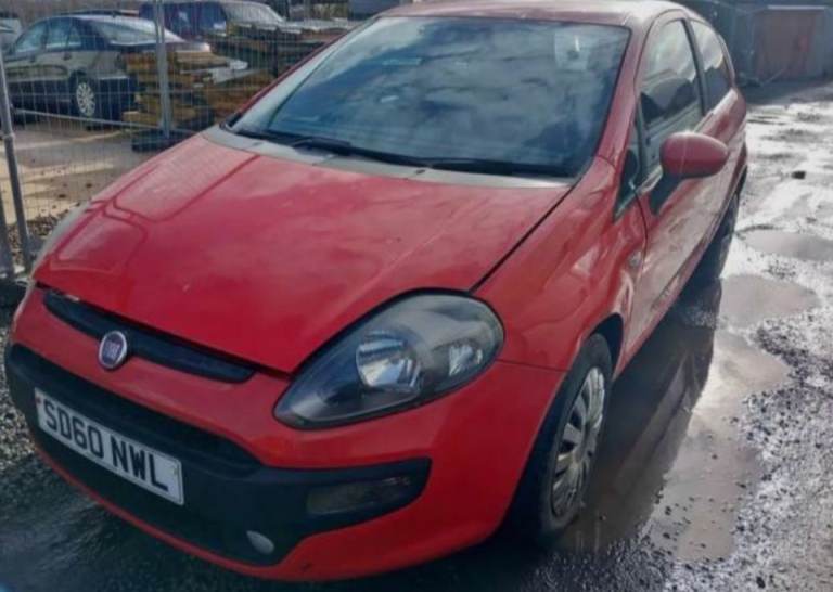 Fiat Punto  1.2 petrol manaual car