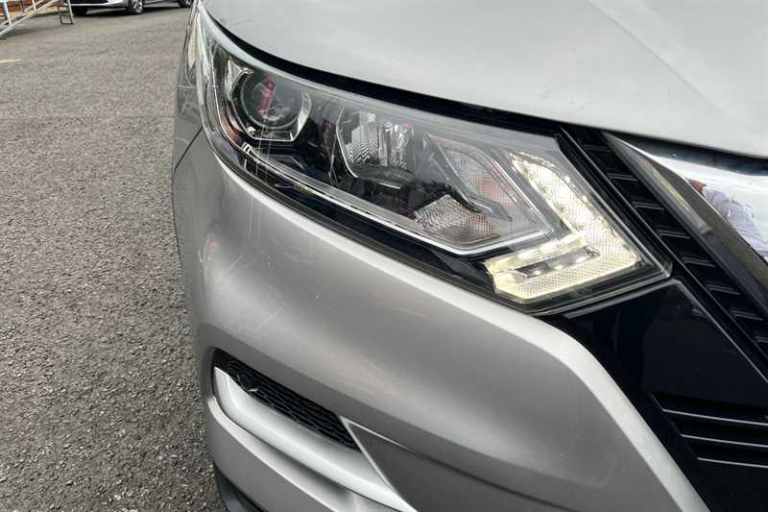 2020 Nissan Qashqai 1.3 DIG-T N-Connecta SUV 5dr Petrol Manual Euro 6 (s/s) (140 ps) SUV Petrol M...