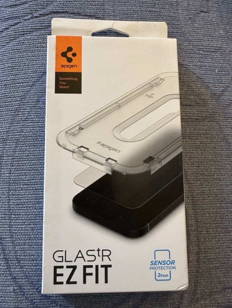 Spigen GLAStR EZ Fit Glass with Sensor Protection for iPhone 14 Pro Max