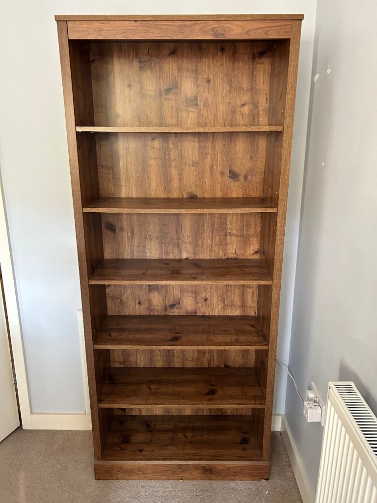 Solid Wood Bookcase with 5 Shelves – Good Condition