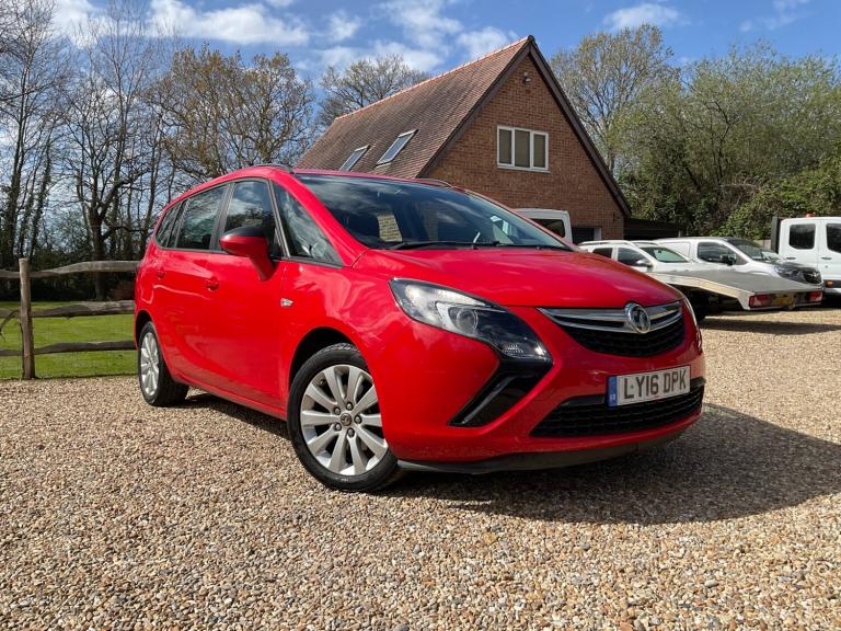 2016 Vauxhall Zafira 1.4T Design 5dr MPV Petrol Manual